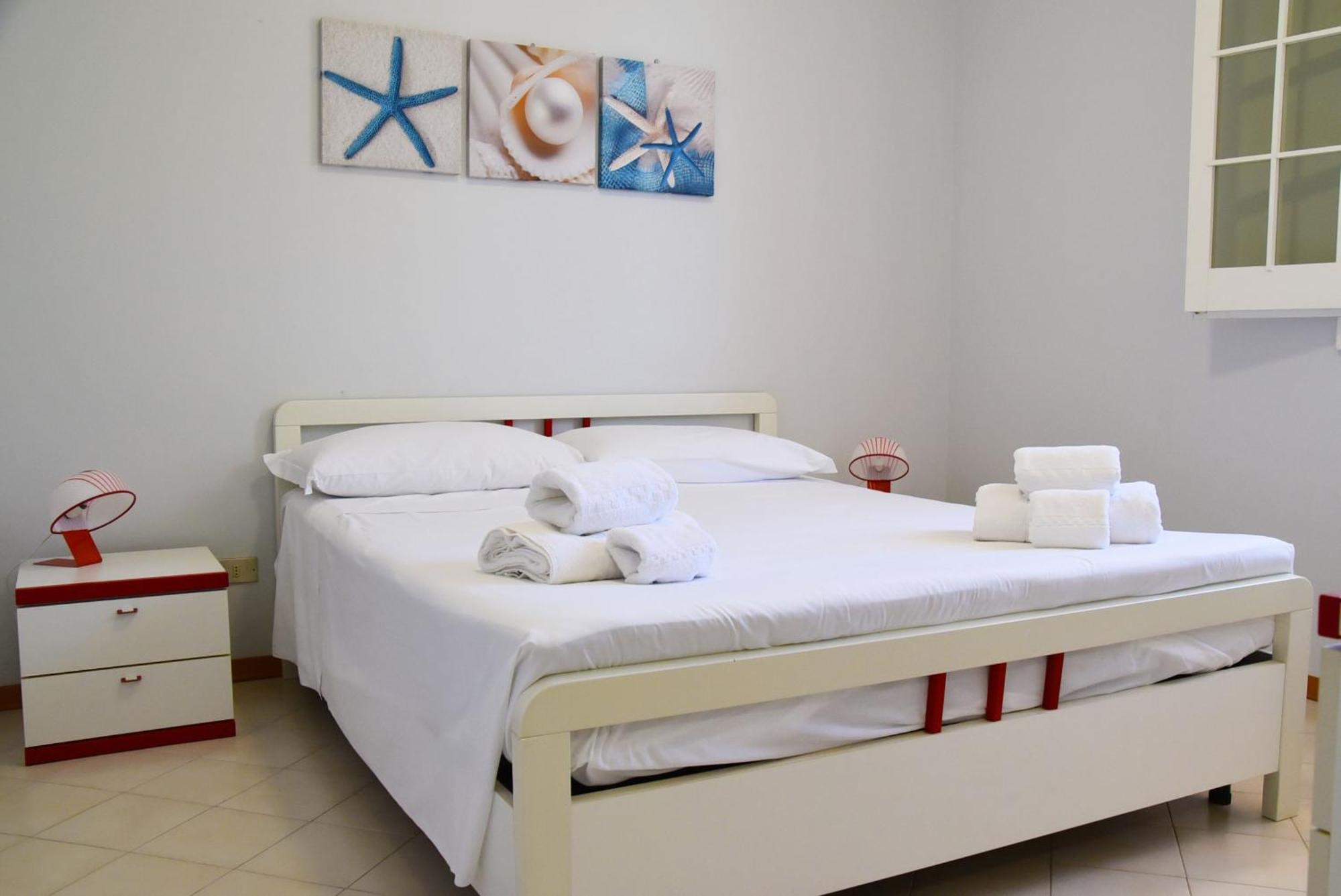 Punta Di Mola House Apartment Marina di Ragusa Exterior photo